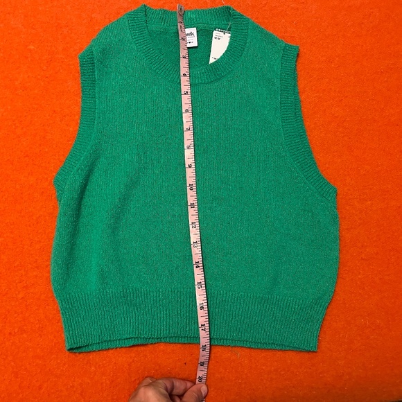 Green soft terry sweater tank NWT - Picture 8 of 8